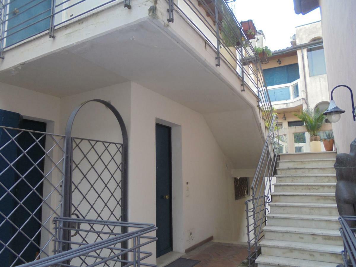 Bilocale Centro Storico Daire Pesaro Dış mekan fotoğraf